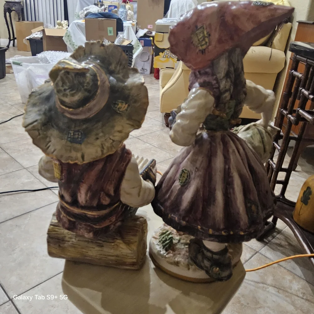VINTAGE Whimsical Country Children Sculpture - Multicolor - Picture 3 of 4
